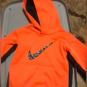 Used Nike pullover